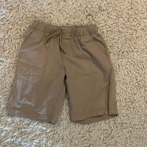 Unisex Tan Bermuda shorts